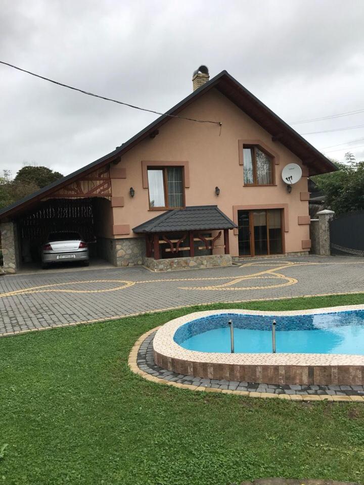 Vacation Home Yabluniv Exterior foto